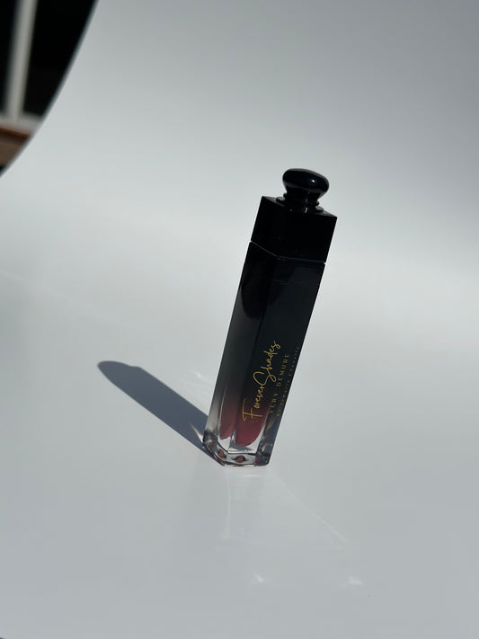 Florence Lip Gloss – Deep Fuchsia Pink Shimmer Gloss | Very Demure Collection