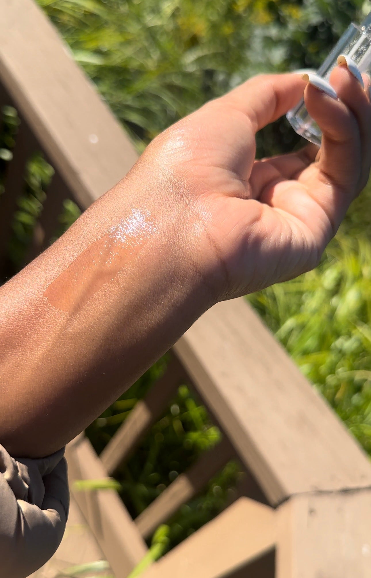 Bird of Paradise Nourishing Lip Oil – Hydrating Gloss for Dry Lips
